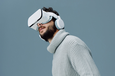 VR